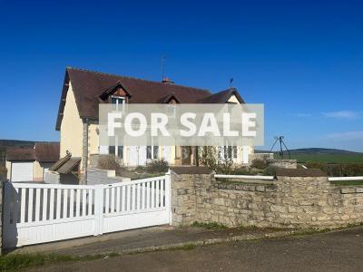 Impressive Detached House with Landscaped Garden