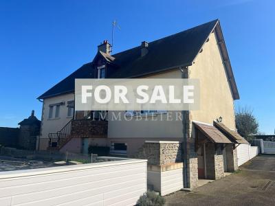 Impressive Detached House with Landscaped Garden