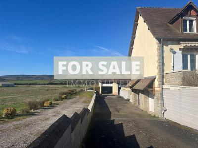 Impressive Detached House with Landscaped Garden