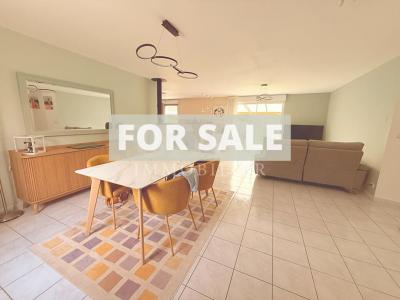 Detached House with Landscaped Garden