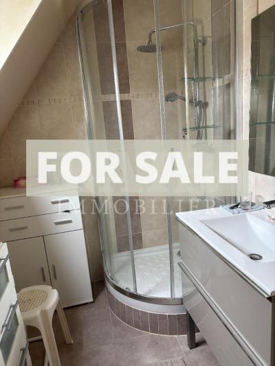 Detached House with Garden and Open View