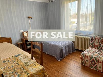 Detached House with Landscaped Garden