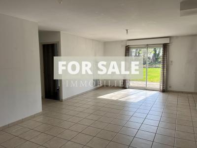 Contemporary Detached House with Garden