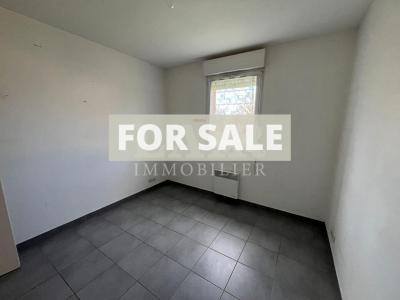 Contemporary Detached House with Garden