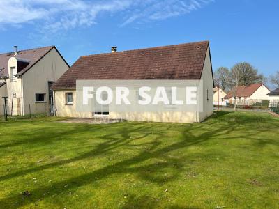 Contemporary Detached House with Garden