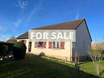 Detached House with Landscaped Garden
