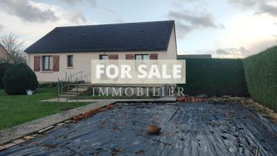 Detached House with Landscaped Garden