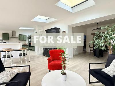 Pretty House with Parking and Private Parking