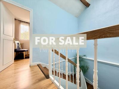 Pretty House with Parking and Private Parking