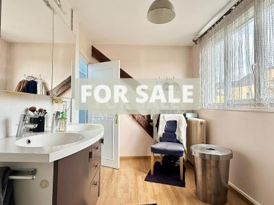 Pretty House with Parking and Private Parking