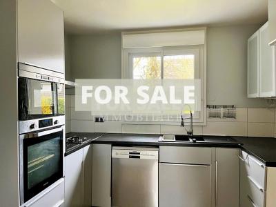 Traditional House with Garden