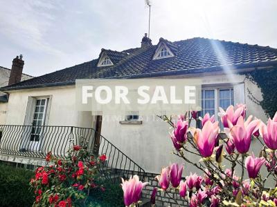 Traditional House with Garden