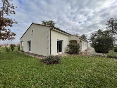 Detached Single Storey House with Mature Garden