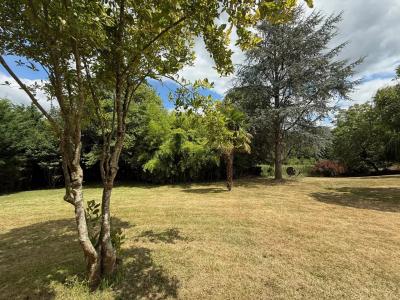 Beautiful Country Home With Outbuilding And Swimming Pool