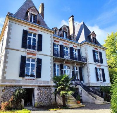 Superb Chateau in 4 Hectares of Parkland Gardens