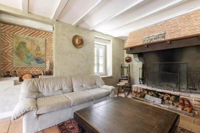 Exceptional Country Property with Pool and Land