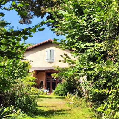 Farmhouse With Pool, Guest Apartments, 1.2 Hectares