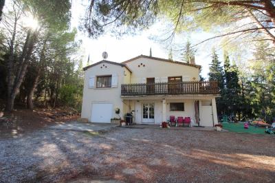Beautiful Villa with Wooded Parkland Gardens