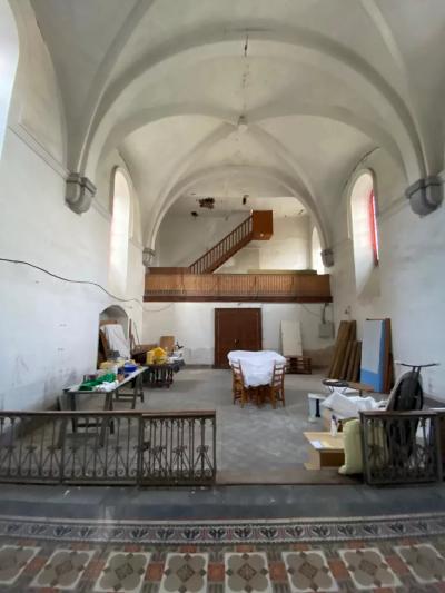 Vast Property Offers Exciting Investment Opportunity