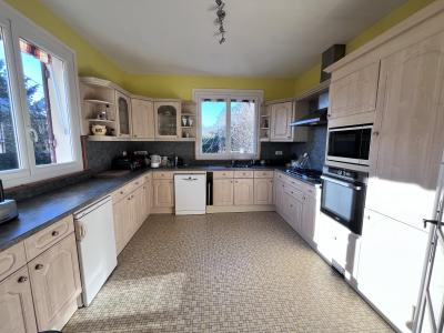 Detached Villa with Pool and Open Views