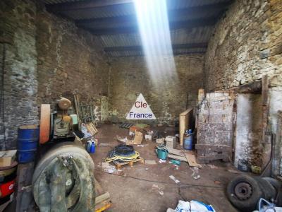 Barns to Renovate in the Countryside