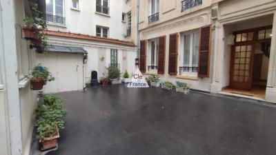 Apartment in Paris 12th Arrondissement