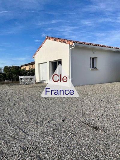 Detached Villa with Annexe Apartment with Garden