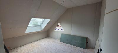 Contemporary Detached House with Garden