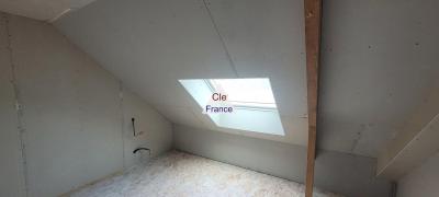 Contemporary Detached House with Garden