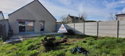 Contemporary Detached House with Garden