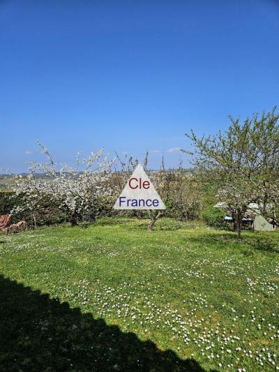 Detached House with Lovely Garden