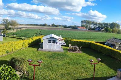 Detached House with Garden and Open Countryside View