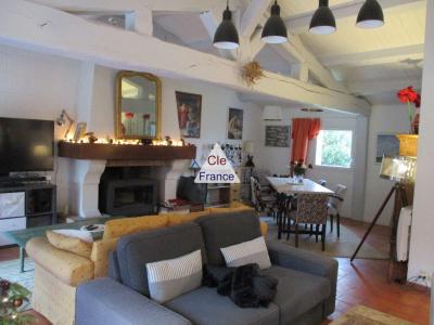 Beautiful Detached Villa with Garden