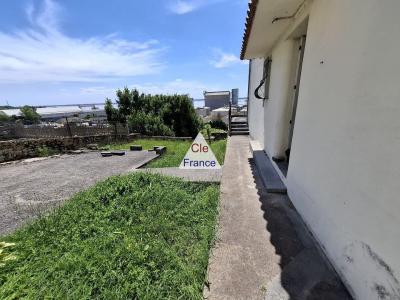 Detached House with Garden in Coastal Town