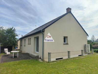 Modern Detached House with Garden