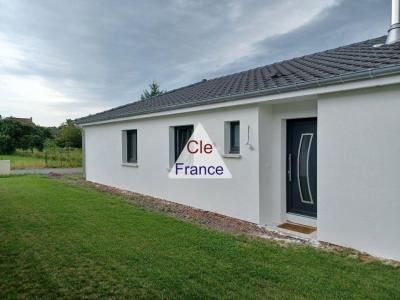 Single Storey Detached Villa With Garden