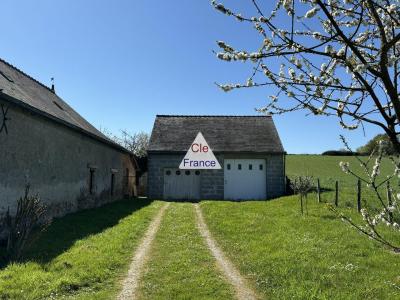 Detached Country House with Direct Access to River