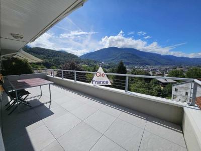 Apartment with Panoramic Views from the Terrace