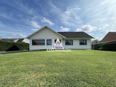 Detached House with Terrace and Landscaped Garden