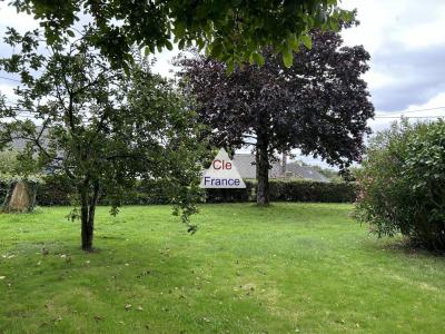 Detached Country House with Landscaped Garden