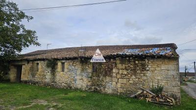 Large Country Barn to Renovate