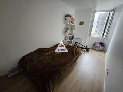 Large Apartment with Log Store and Cellar