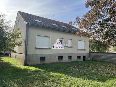 Detached House with Garden