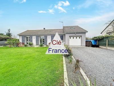 Detached House with Landscaped Garden