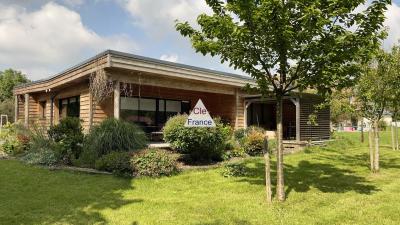 Detached House with Landscaped Garden