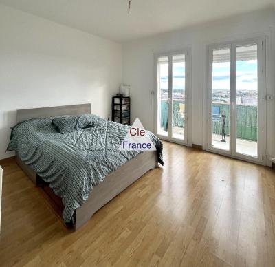 Appartement De Type F5 Avec Vue Degagee