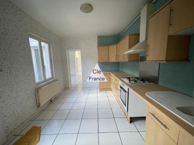 Lovely Town House with Nice Garden