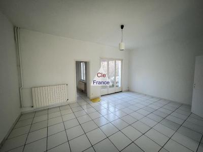 Lovely Town House with Nice Garden