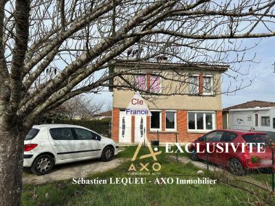 Maison Composee De 2 Appartements 