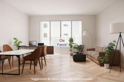 Apartment with Balcony Just East of Paris